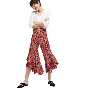 Anthropologie Orange Floral Ruffle Capris - 12